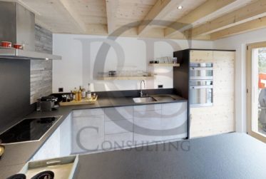 CHALET AVEC PERMIS AU CALME