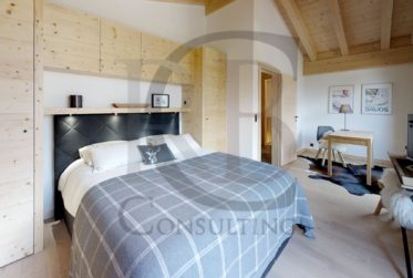 CHALET AVEC PERMIS AU CALME