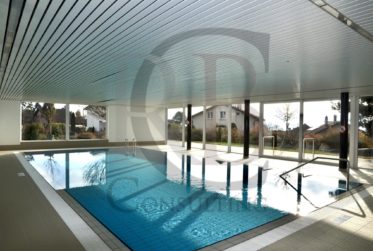 Spacieux, lumineux, piscine, sauna, fitness, salle de réception