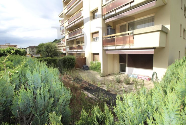 IMMEUBLE PPE APPARTEMENTS 2,5 ET 1 PLACE DE PARKING / 1 BOX